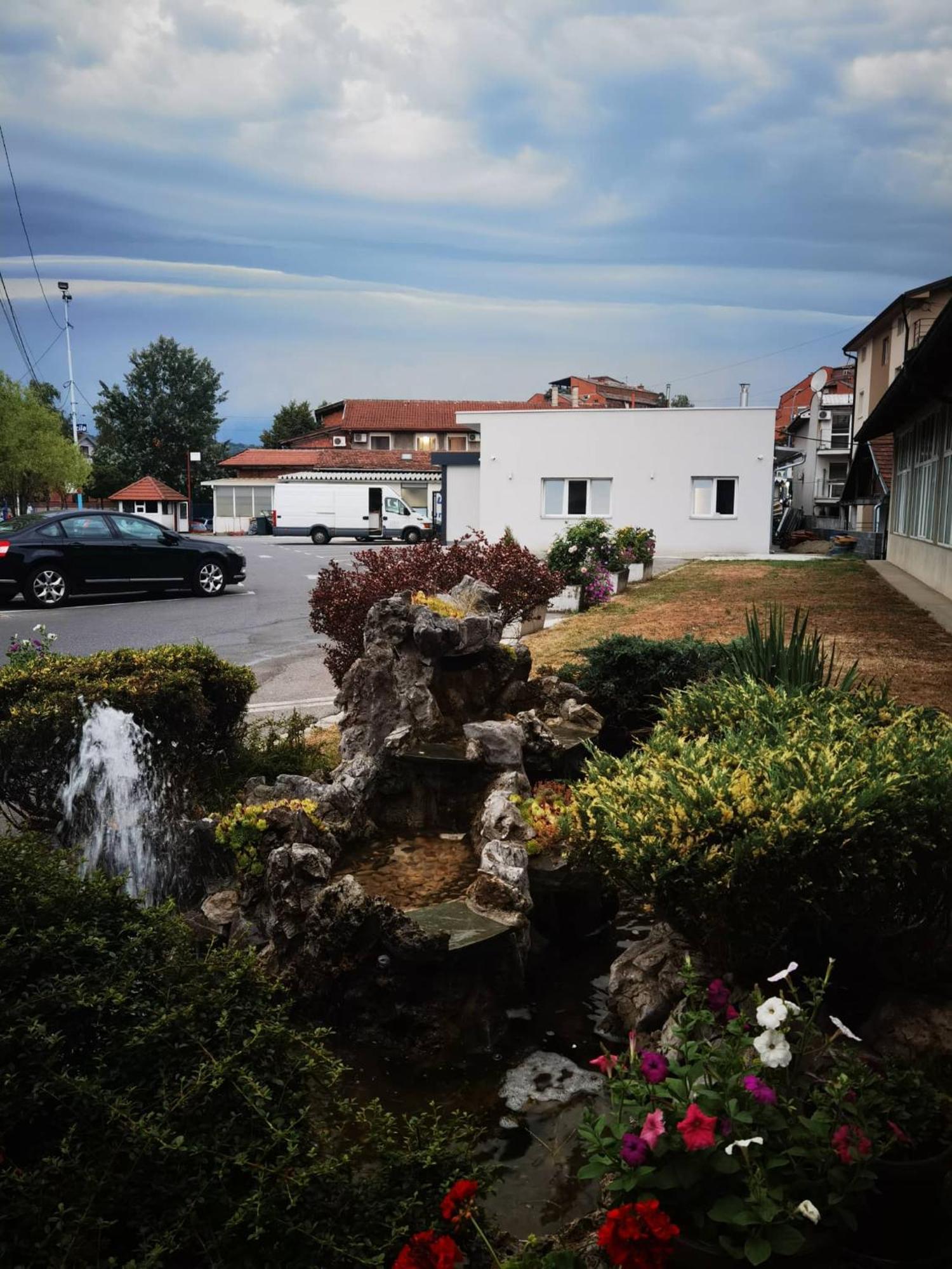 Hotel Slodes Belgrad Zewnętrze zdjęcie